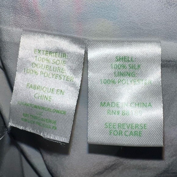 𝐋𝐈𝐋𝐋𝐘 𝐏𝐔𝐋𝐈𝐓𝐙𝐄𝐑 | SILK RUFFLE HEM COLORFUL DRESS - Picture 8 of 9